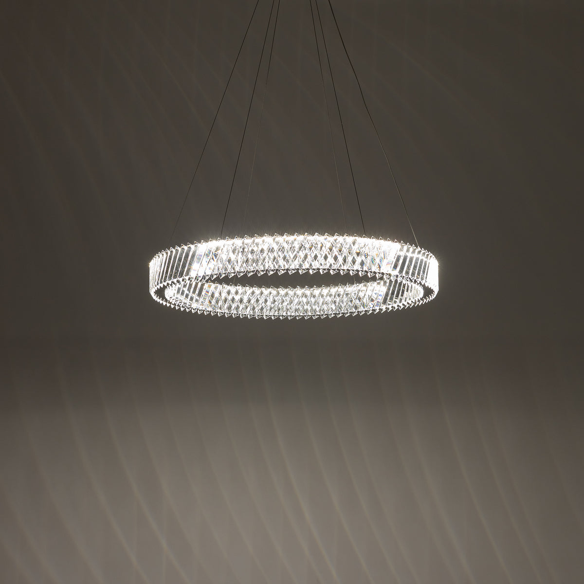 Nowodvorski Żyrandol LUXORA LED 38W 220-230 50/60 - Kryształ - Transparentny 11706 - lampa włączona