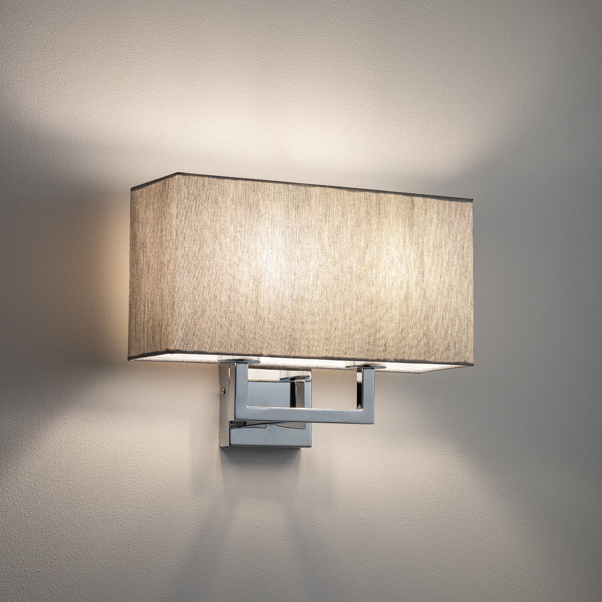 Nowodvorski Kinkiet HOTEL MOOD 10W only LED 220-230 50/60 - Tkanina - Szary 11792 - lampa włączona