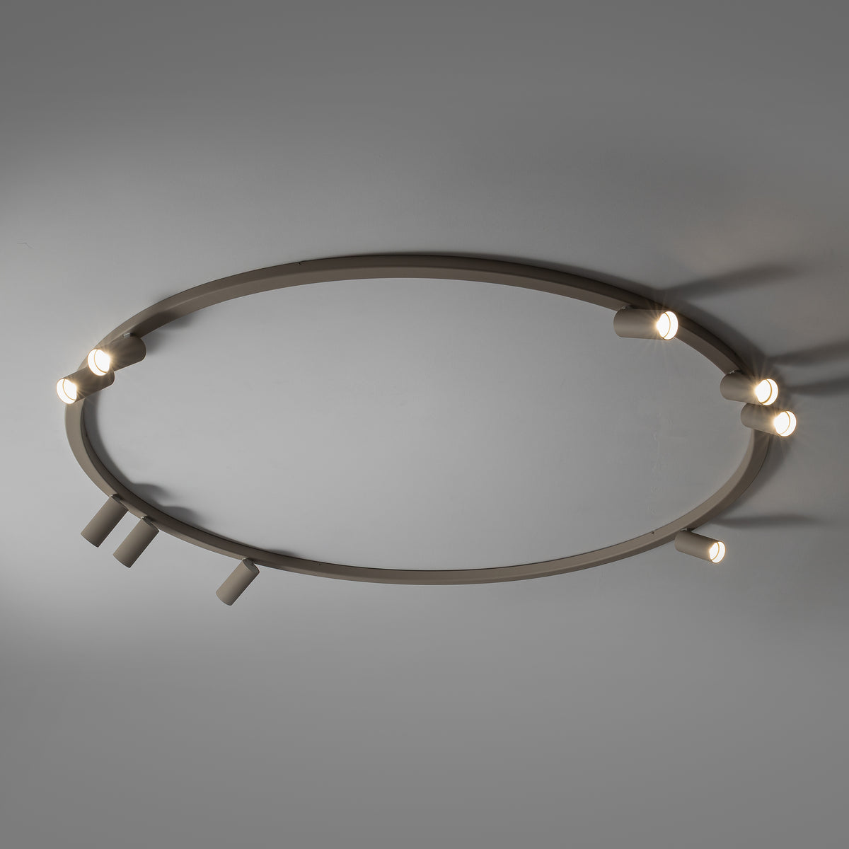 Nowodvorski Reflektorek / Spot FOURTY ROUND 10W only LED 220-230 50/60 - Aluminium lakierowane - Beżowy 11954 - lampa włączona