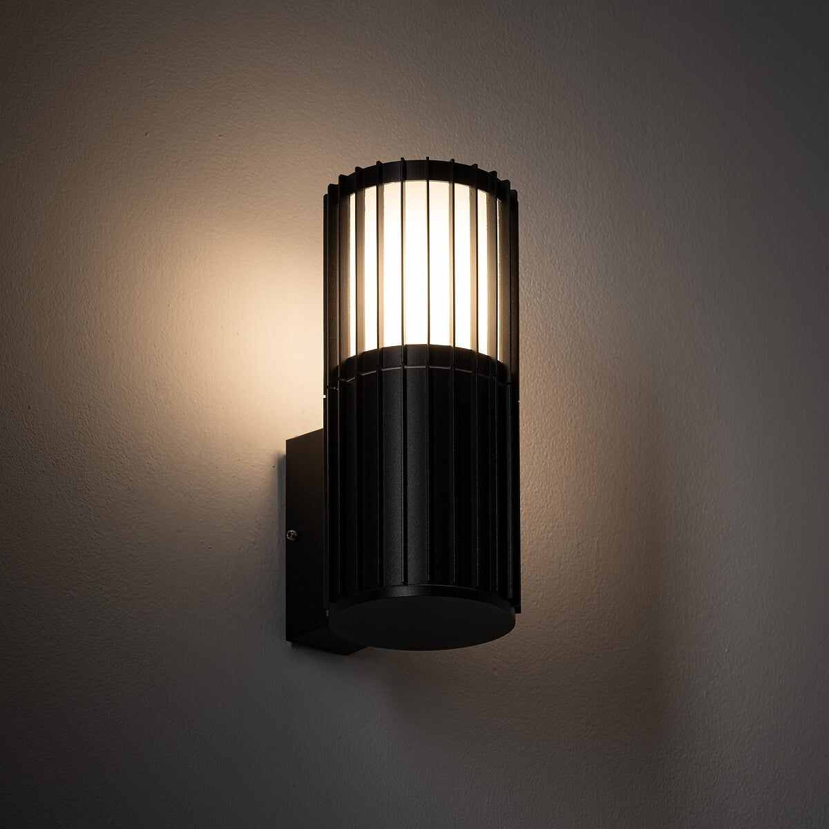 Nowodvorski Lampa ścienna natynkowa SHIRA max 25 only LED 220-230 50/60 IP54 - Aluminium lakierowane - Czarny 11962