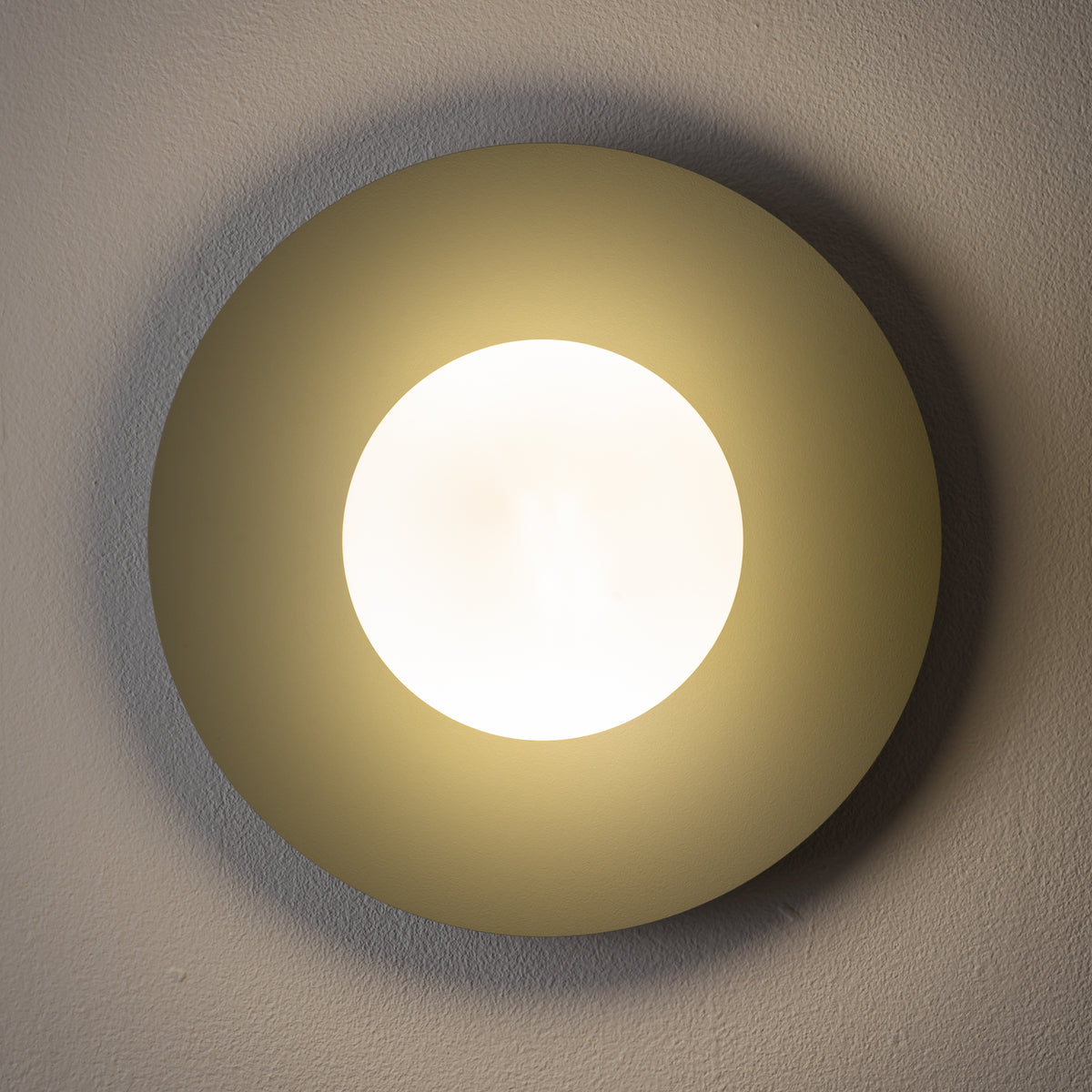 Nowodvorski Kinkiet SATURN M 4W only LED 220-230 50/60 - Stal lakierowana - Szałwiowy 12438 - lampa włączona