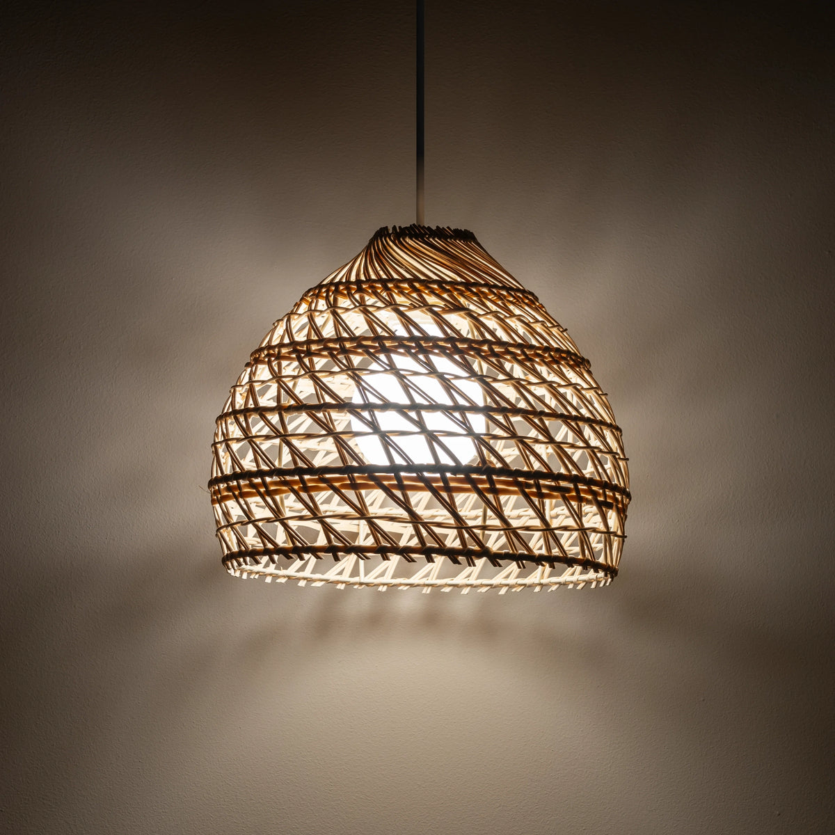 Nowodvorski Klosz / Oprawa CAMELEON BOHO S - Rattan - Naturalne drewno 12505 - lampa włączona