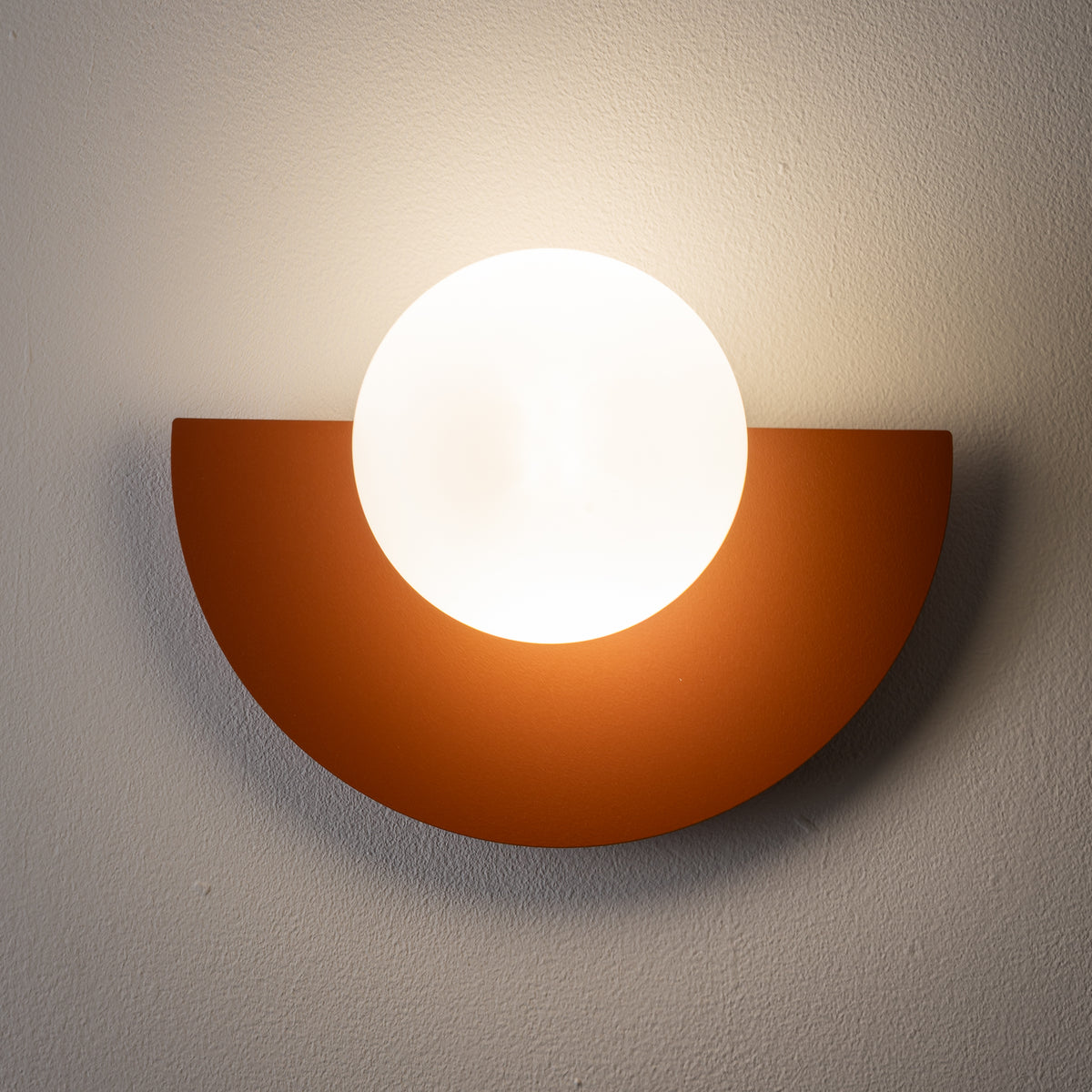 Nowodvorski Kinkiet SATURN S 4W only LED 220-230 50/60 - Stal lakierowana - Terakota 12600 - lampa włączona
