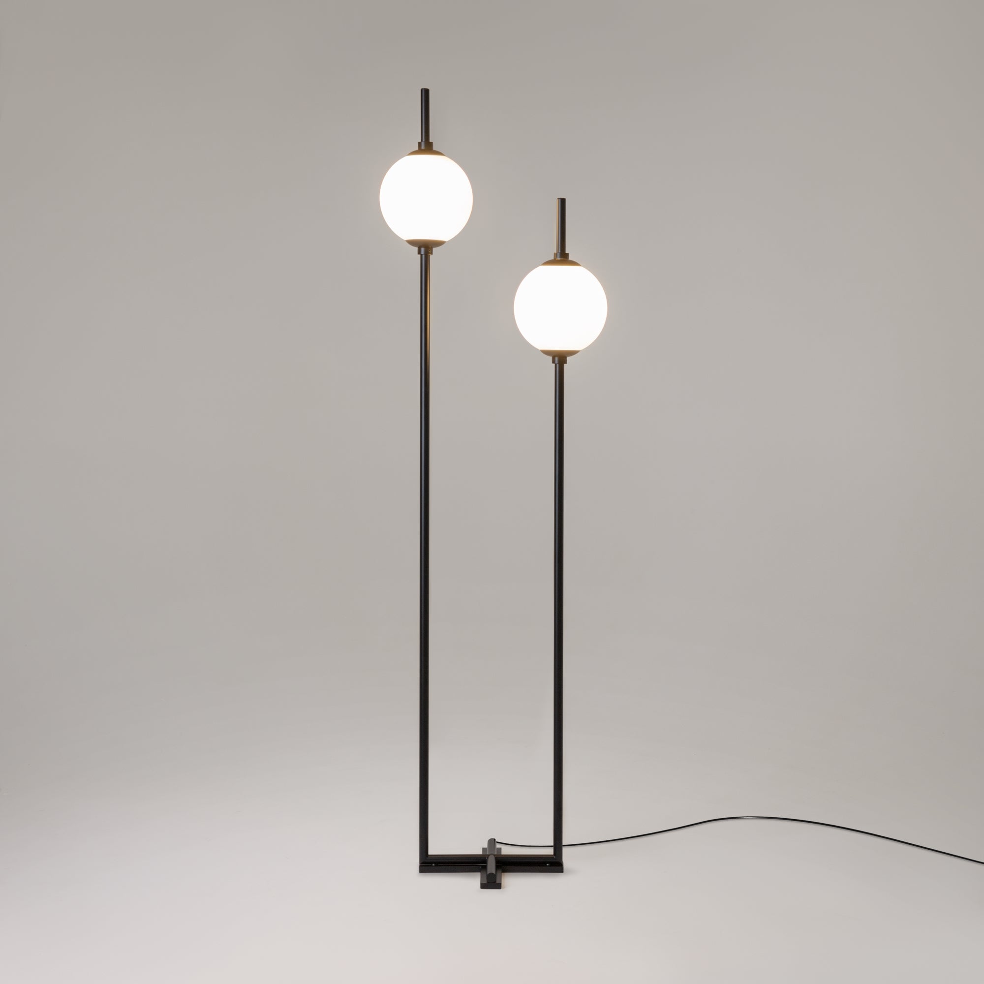 Lampa podłogowa The Sixth Sense Z020FL-L12BK