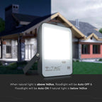 50W Naświetlacz LED SMD z czujnikiem zmierzchu / Chip SAMSUNG / Barwa:3000K / Obudowa: Czarna/ Skuteczność 100lm