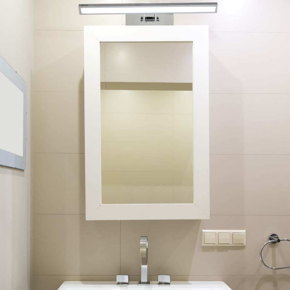 8W Kinkiet LED prostokąt / Lustra - obrazy / Chrom / Barwa: 3000K