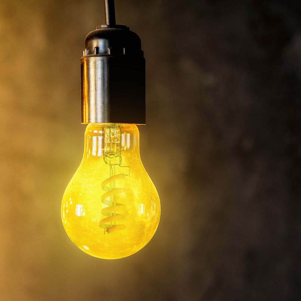 4W Żarówka LED Filament - Spiralna / Klosz: Bursztynowy / Trzonek:E27 / Barwa:1800K