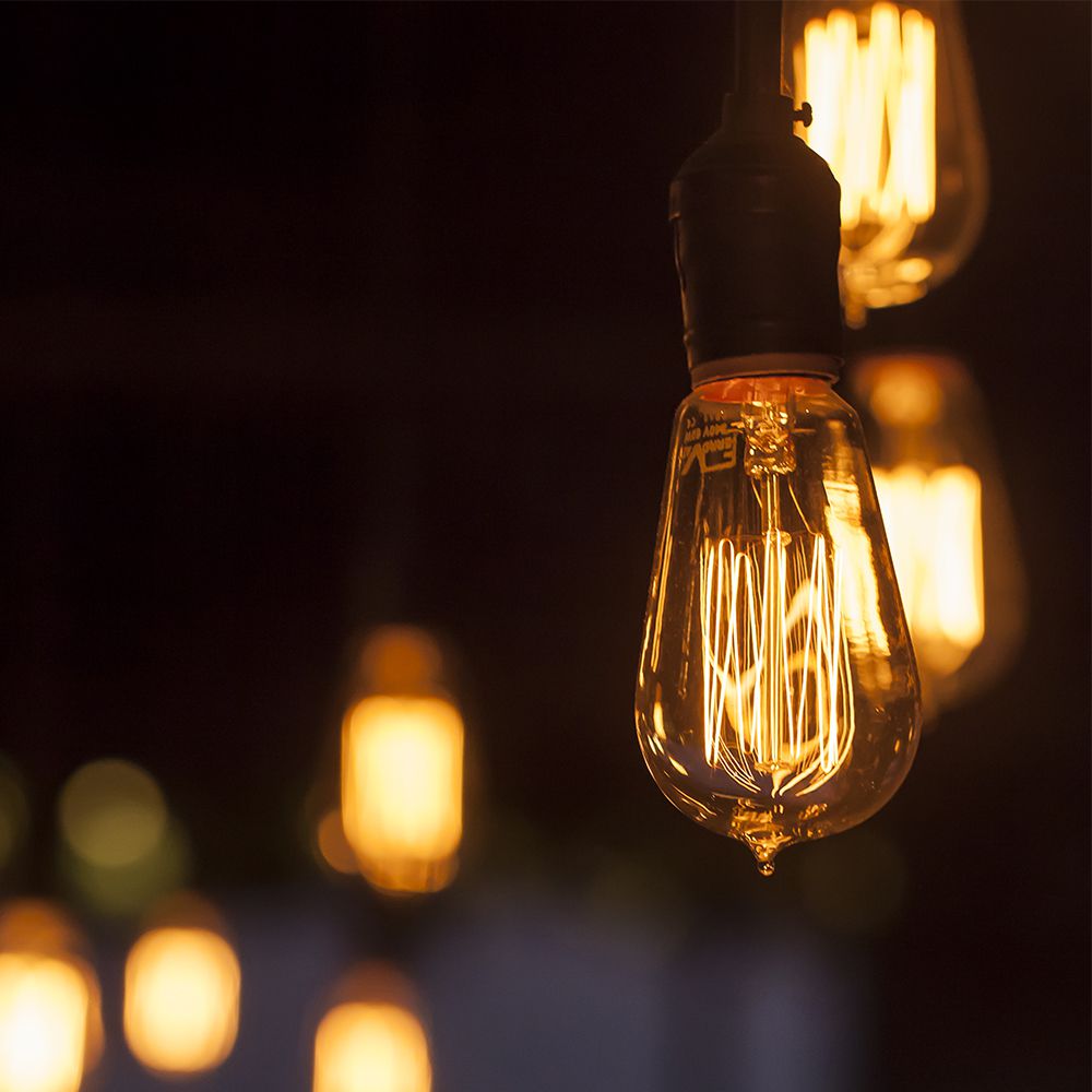 4W ST64 Żarówka LED Filament / Klosz Bursztynowy / Barwa:1800K / Trzonek:E27