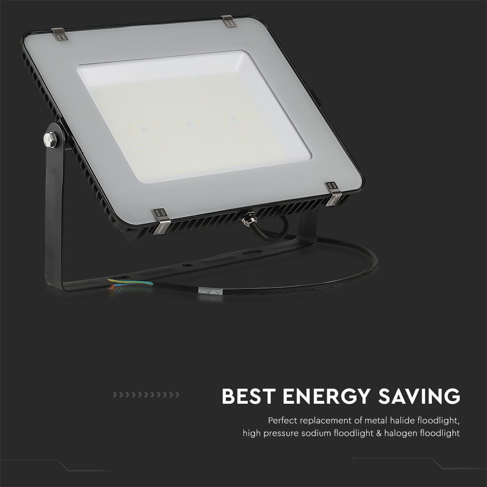 200W Naświetlacz LED SMD / Chip SAMSUNG / Barwa:6400K / Obudowa: Czarna / Wydajność: 115lm/w