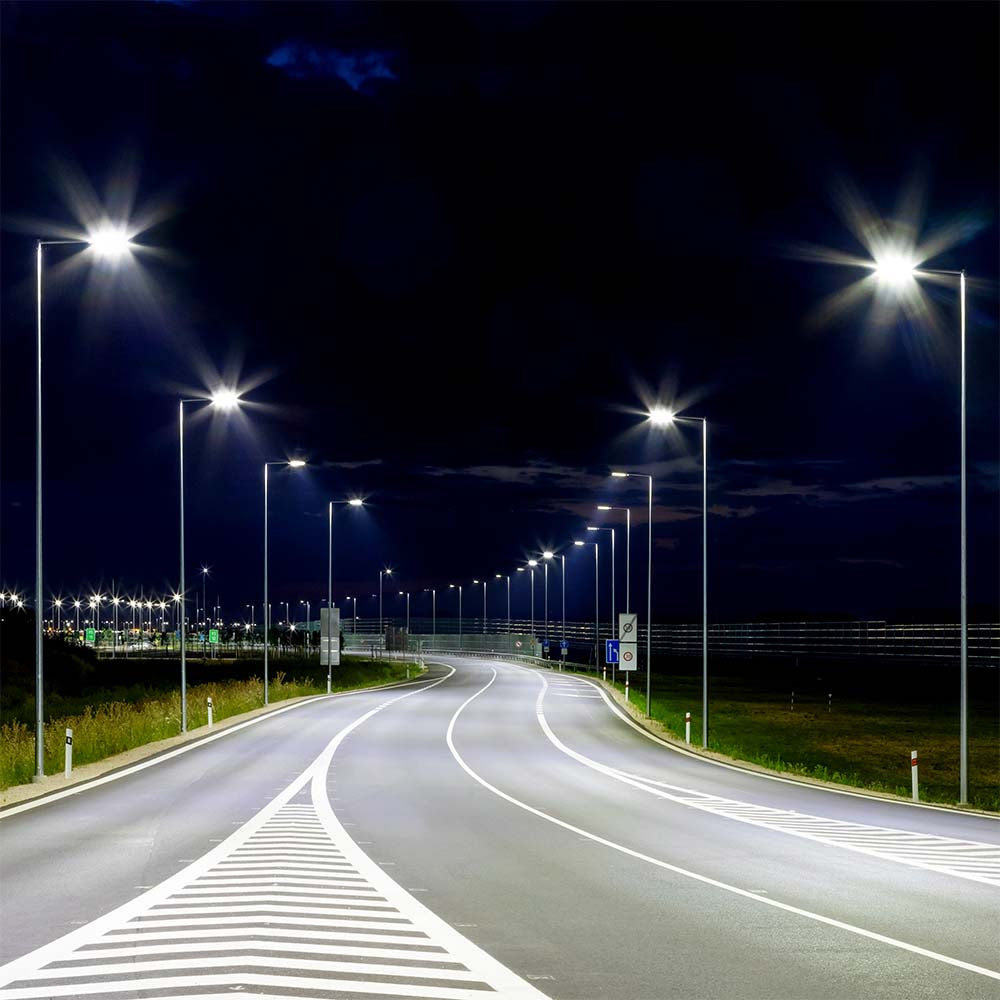 100W Lampa uliczna LED Slim / Chip SAMSUNG / Barwa:4000K / Wydajność: 135lm/w