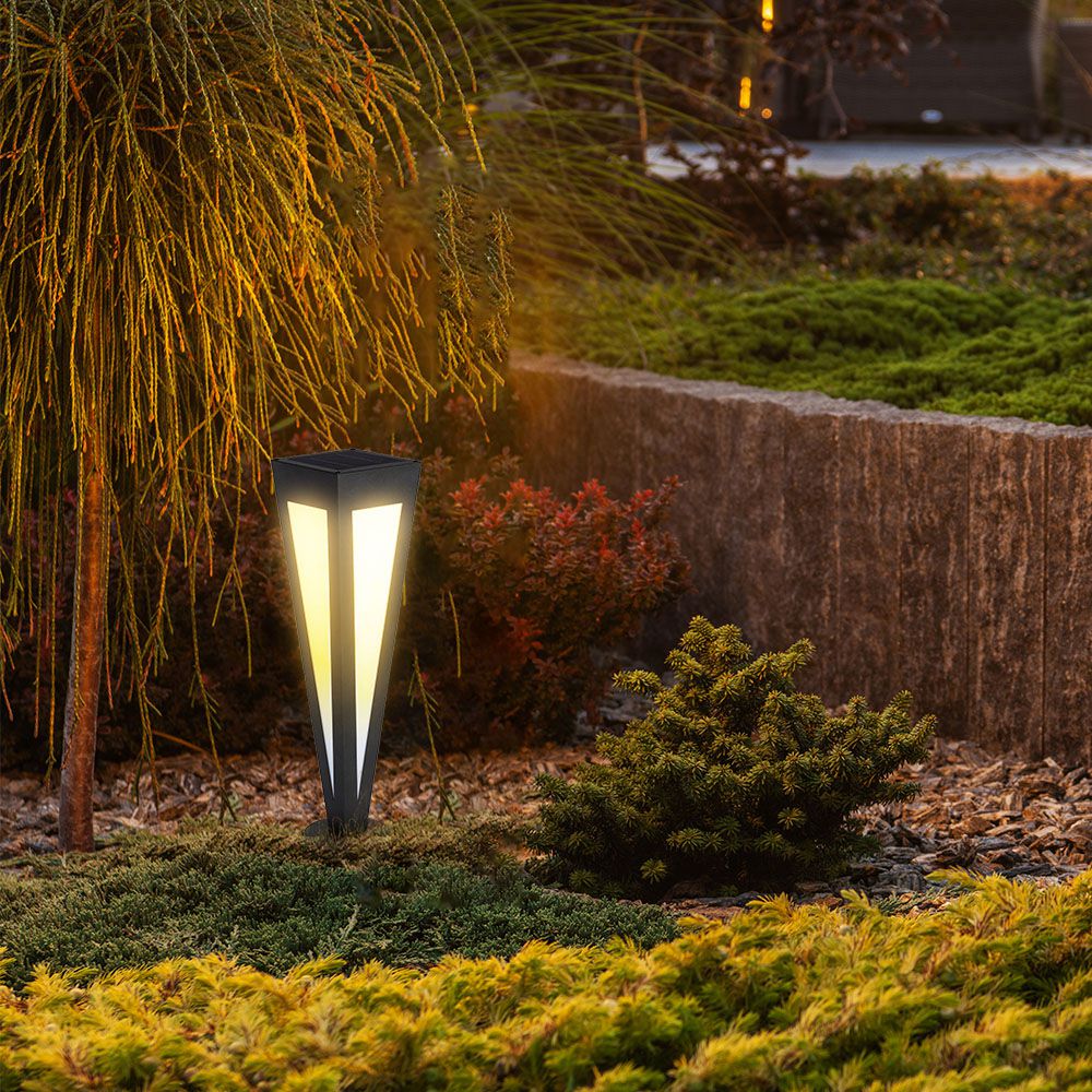 2W Lampa ogrodowa LED / Barwa: 3000K / Obudowa: Czarna