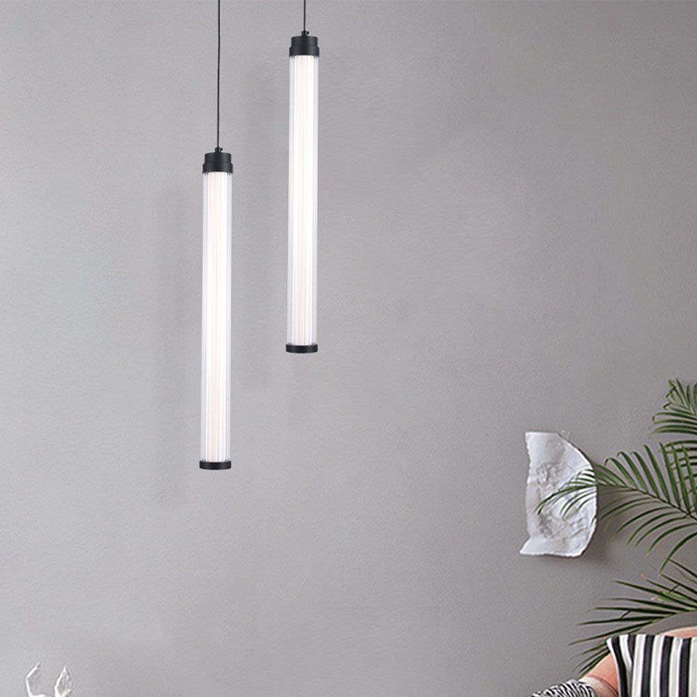 Dekoracyjna lampa sufitowa / Obudowa:Czarna+Bała D55*H545