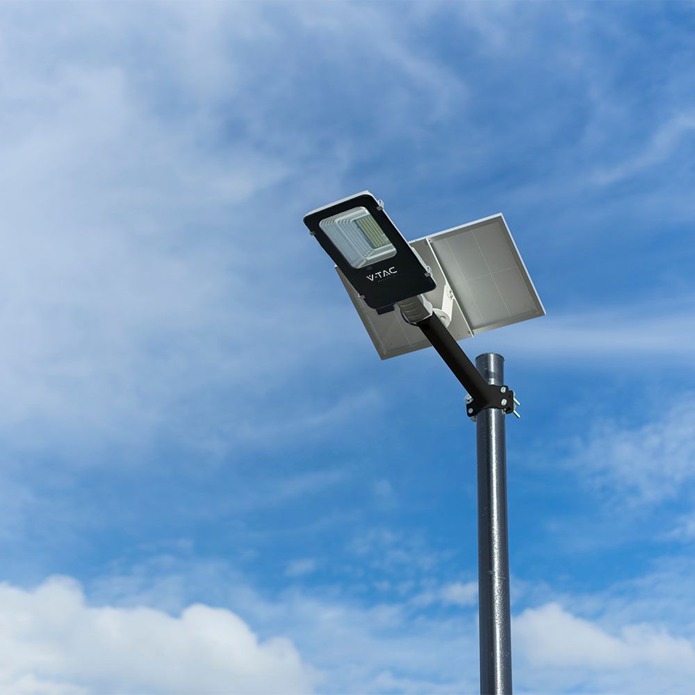 50W Hybrydowa solarna lampa uliczna / Barwa:4000K / Obudowa: Czarna