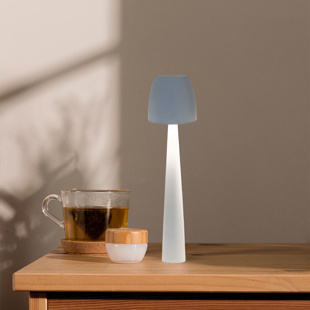 3W Lampka nocna LED zasilana bateryjnie/ Ściemnianie przez dotyk / Bateria 1800mAh / Barwa:3w1 / Obudowa: Biała
