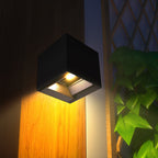 9W Solarna Lampa Ścienna z czujnikiem ruchu / Barwa: 3w1 / Obudowa: Czarna / IP65