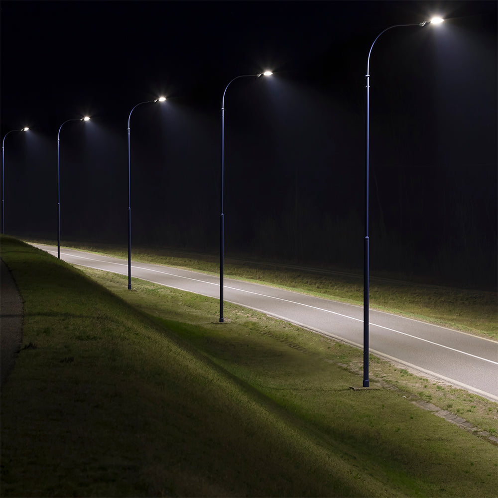 30W Lampa uliczna z regulowanym uchwytem VIRANO / Barwa:6500K / Wydajność: 135lm/w / Obudowa: Szara