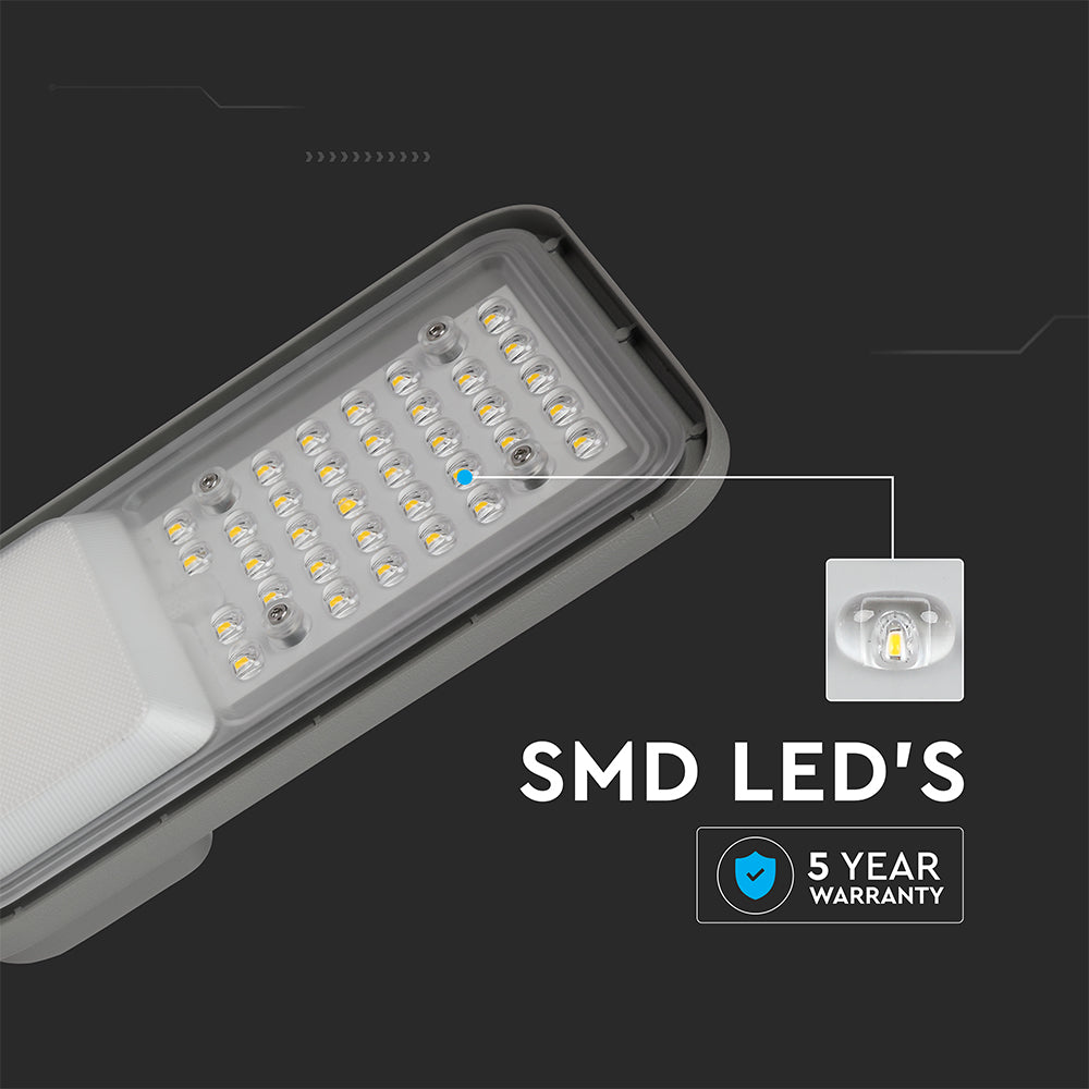 30W Lampa uliczna z regulowanym uchwytem VIRANO / Barwa:6500K / Wydajność: 135lm/w / Obudowa: Szara