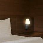 2W Hotelowa lampa ścienna USB / Chip CREE / Barwa: 3000K / Kolor: Czarny