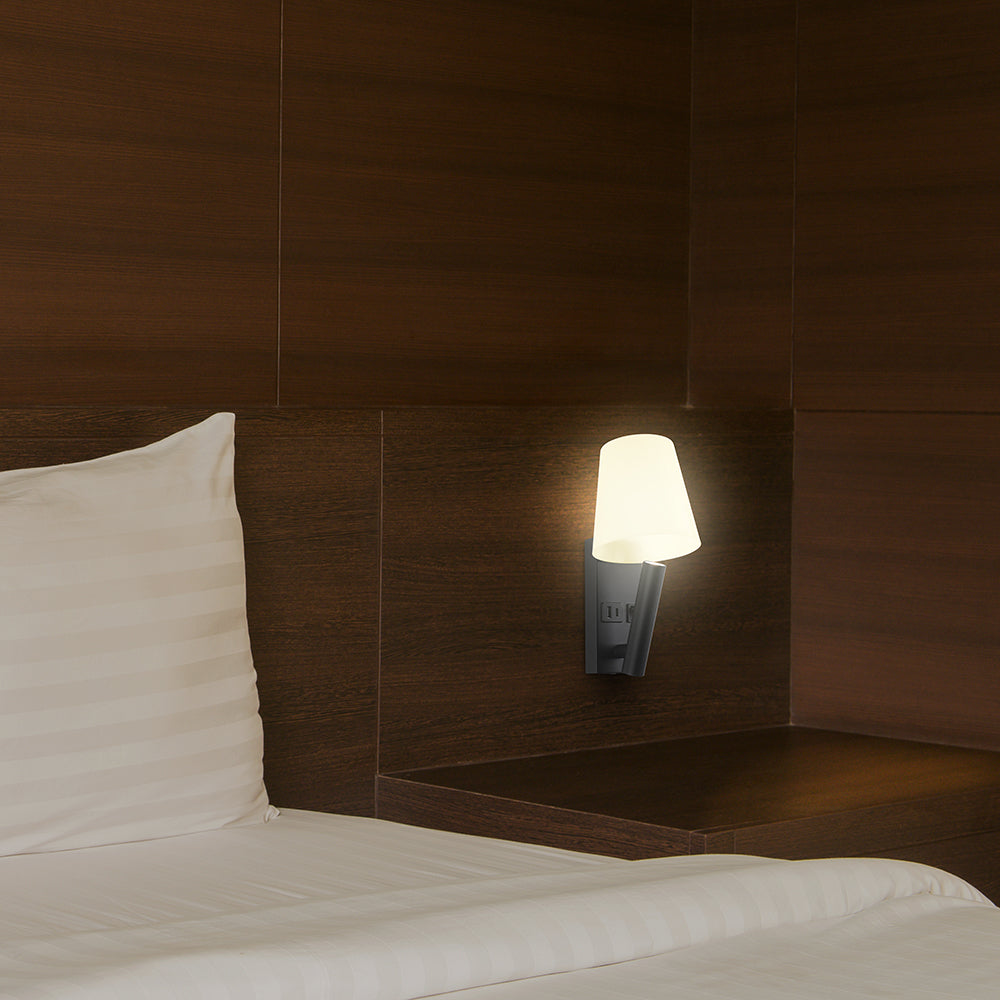 2W Hotelowa lampa ścienna USB / Chip CREE / Barwa: 3000K / Kolor: Czarny