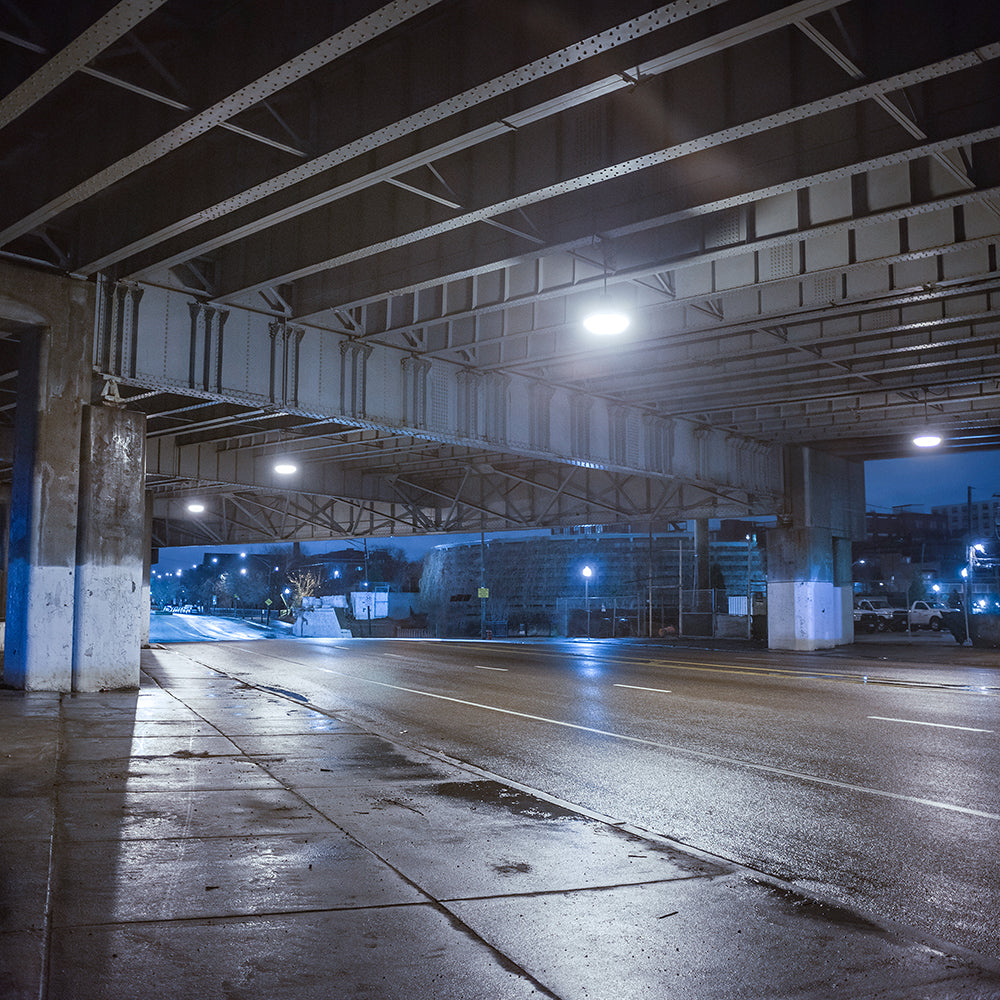150W Oprawa Highbay / Chip CREE / Barwa:4000K / Obudowa: Czarna / 6 Lat gwarancji / Skuteczność 155lm/W / Kąt 90'