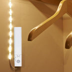 2.4W Taśma LED z czujnikiem ruchu / Zestaw / Barwa:4000K / Zasilanie:4xAAA / Rolaka:1m