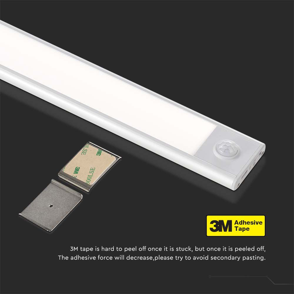1.5W Oprawa pod szafkowa na baterie z czujnikiem ruchu 30cm / Barwa:3000K / IP20 / Obudowa: Srebrna / Ładowanie USB