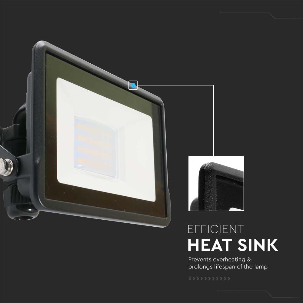 20W Naświetlacz LED SMD z mufą kablową / Sterowanie: WiFi / Kompatybilny z Amazon Alexa i Google Home / Barwa:RGB+3000K-6500K / Obudowa: Czarna