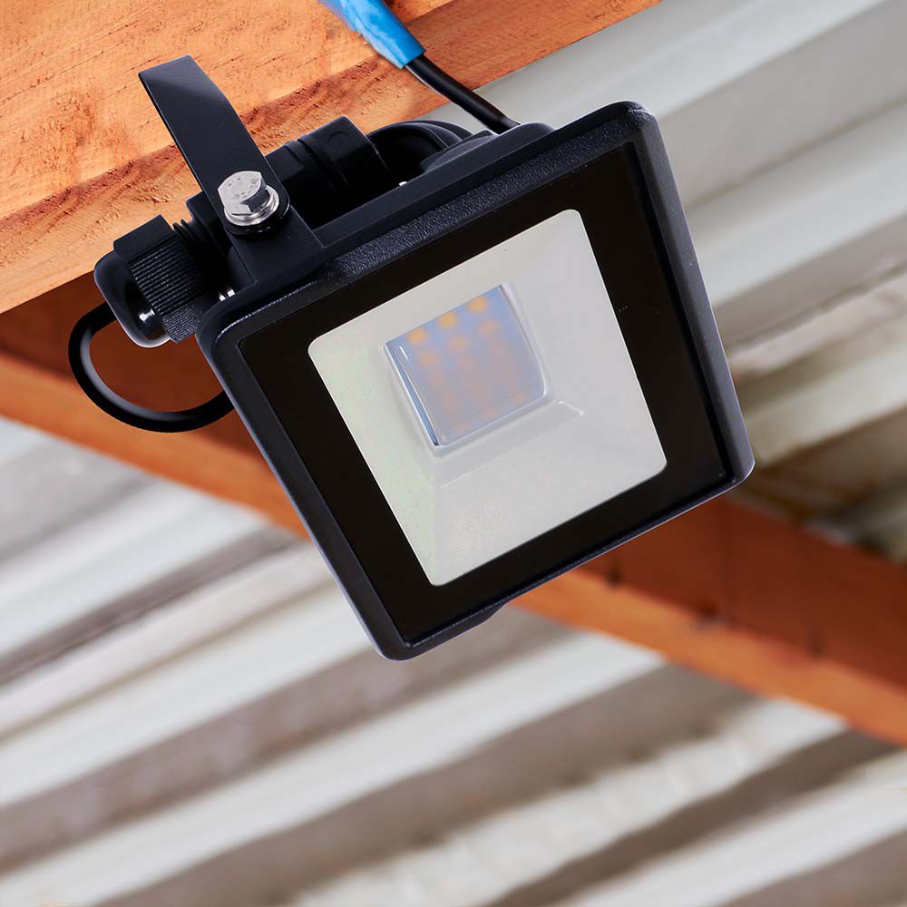 50W Naświetlacz LED SMD z mufą kablową / Sterowanie: WiFi / Kompatybilny z Amazon Alexa i Google Home / Barwa:RGB+3000K-6500K / Obudowa: Czarna