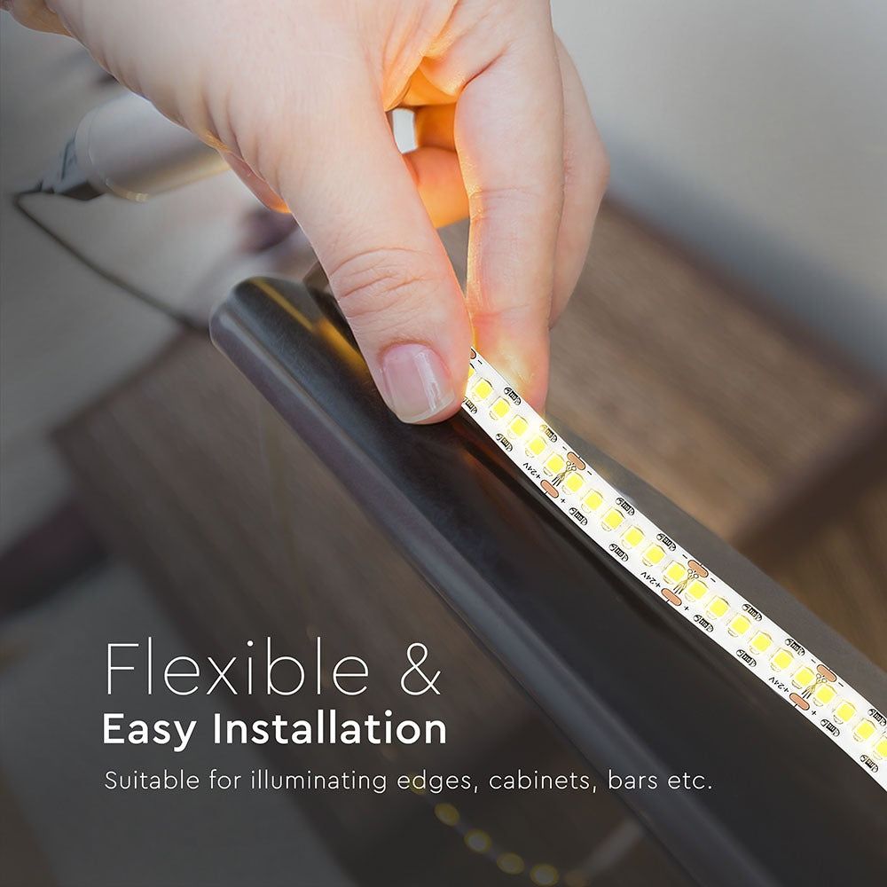 2835 Taśma LED / Chip SAMSUNG / Barwa:3000K / IP20 / Zasilanie: 24V / Rolka:10m