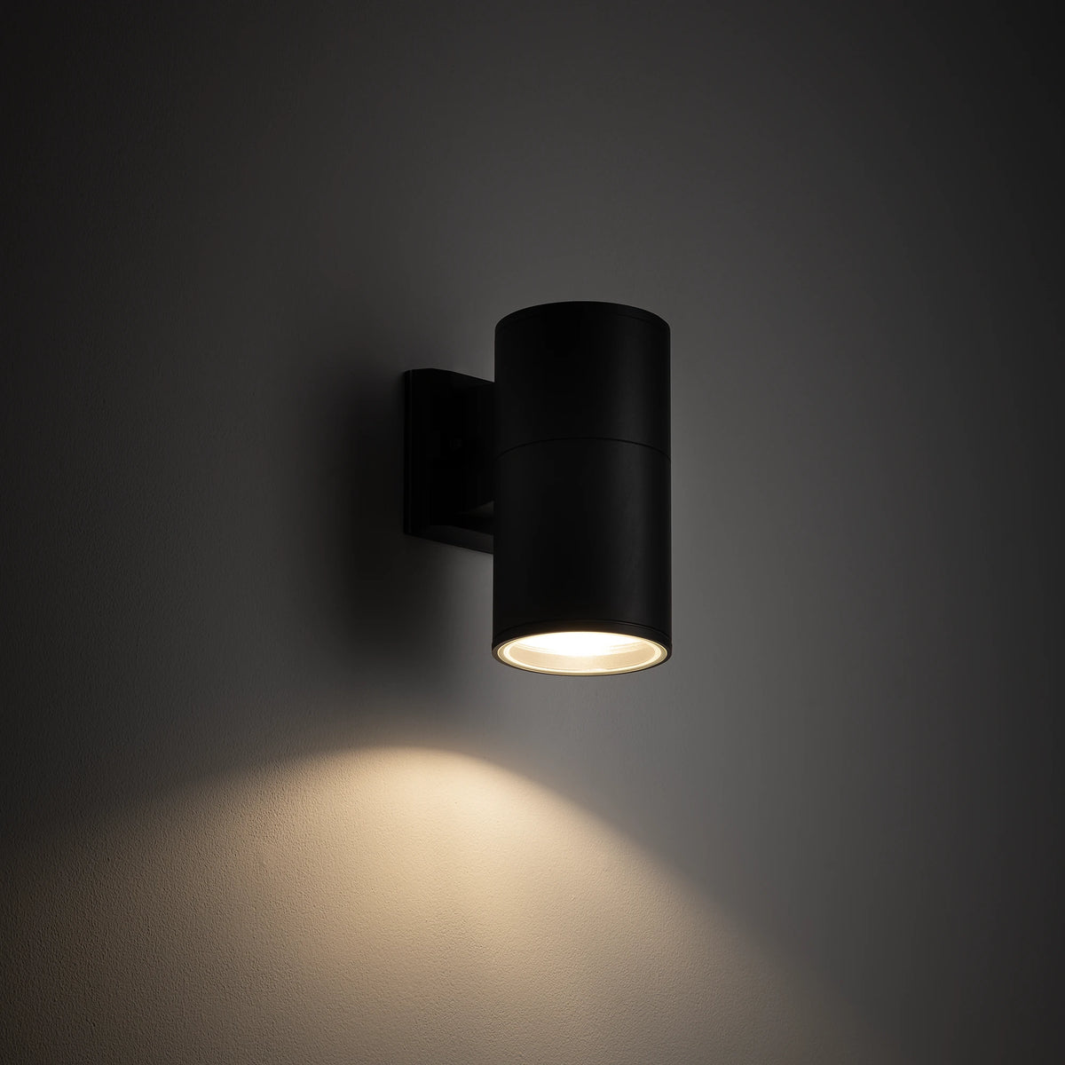 Nowodvorski Lampa ścienna natynkowa FOG 25W only LED 50/60Hz IP44 - Aluminium lakierowane - Grafitowy I 3402 - lampa włączona