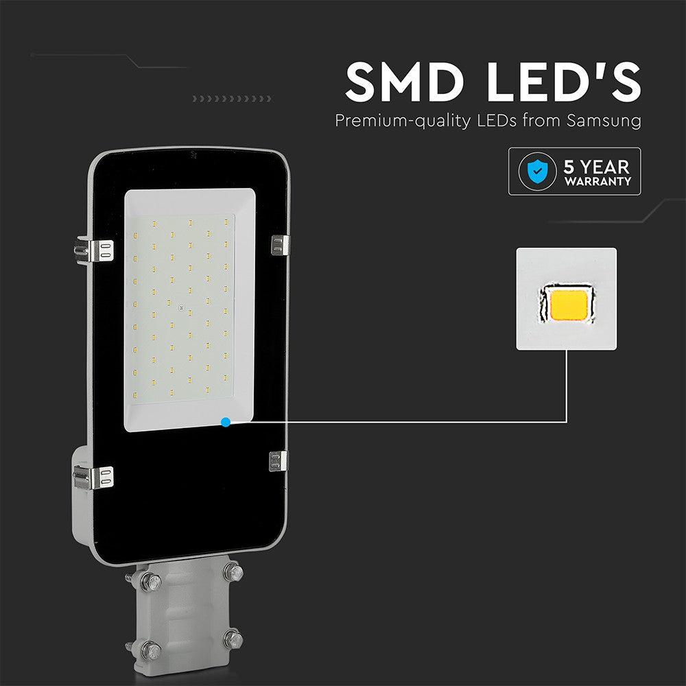 30W Lampa uliczna LED / Chip SAMSUNG / Barwa:4000K / Obudowa: Szara