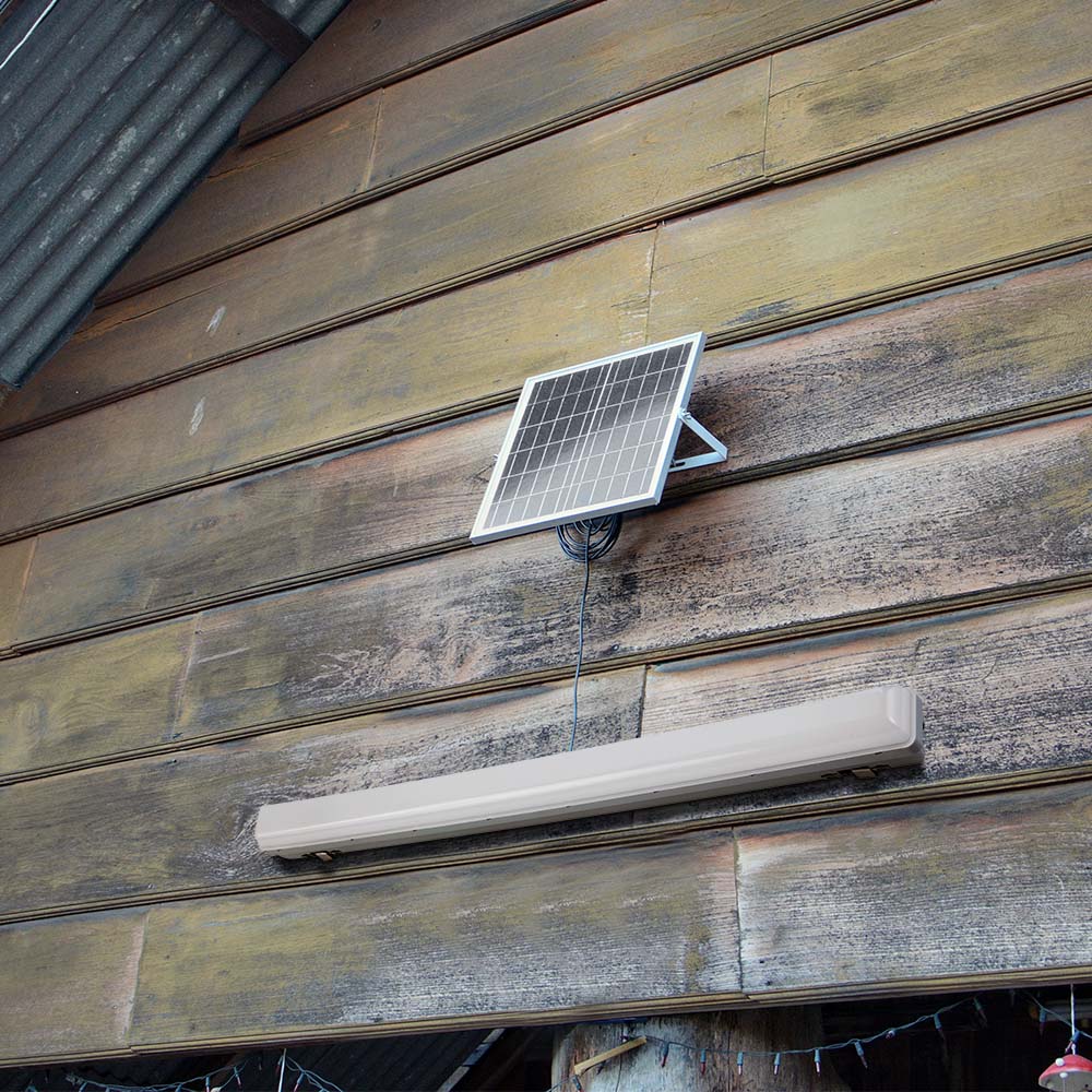 18W Solarna oprawa hermetyczna LED / Barwa:3w1 / IP65