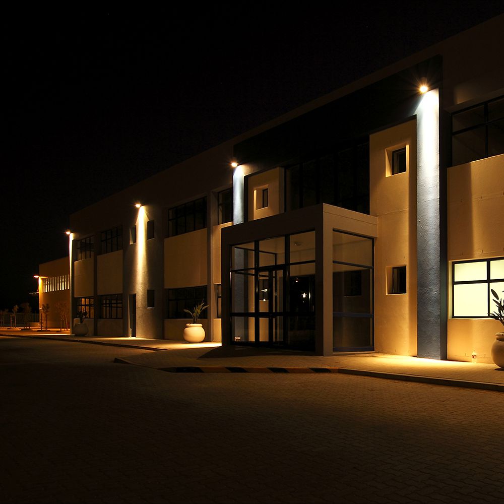 30W Naświetlacz LED / Seria: F-Class / Barwa:3000K / Obudowa: Czarna