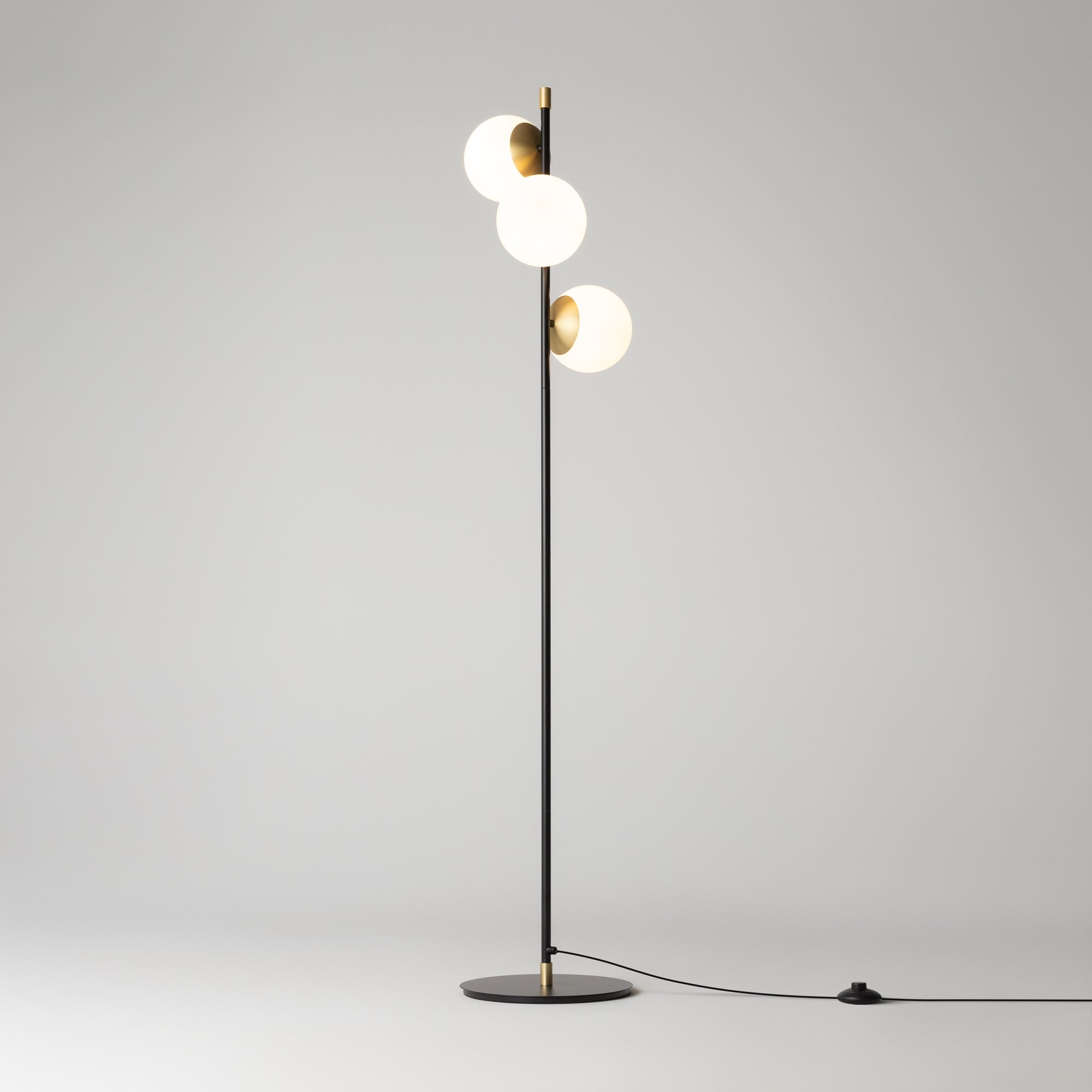 Maytoni Lampa podłogowa Nostalgia - Metal - Czarny MOD048FL-03G