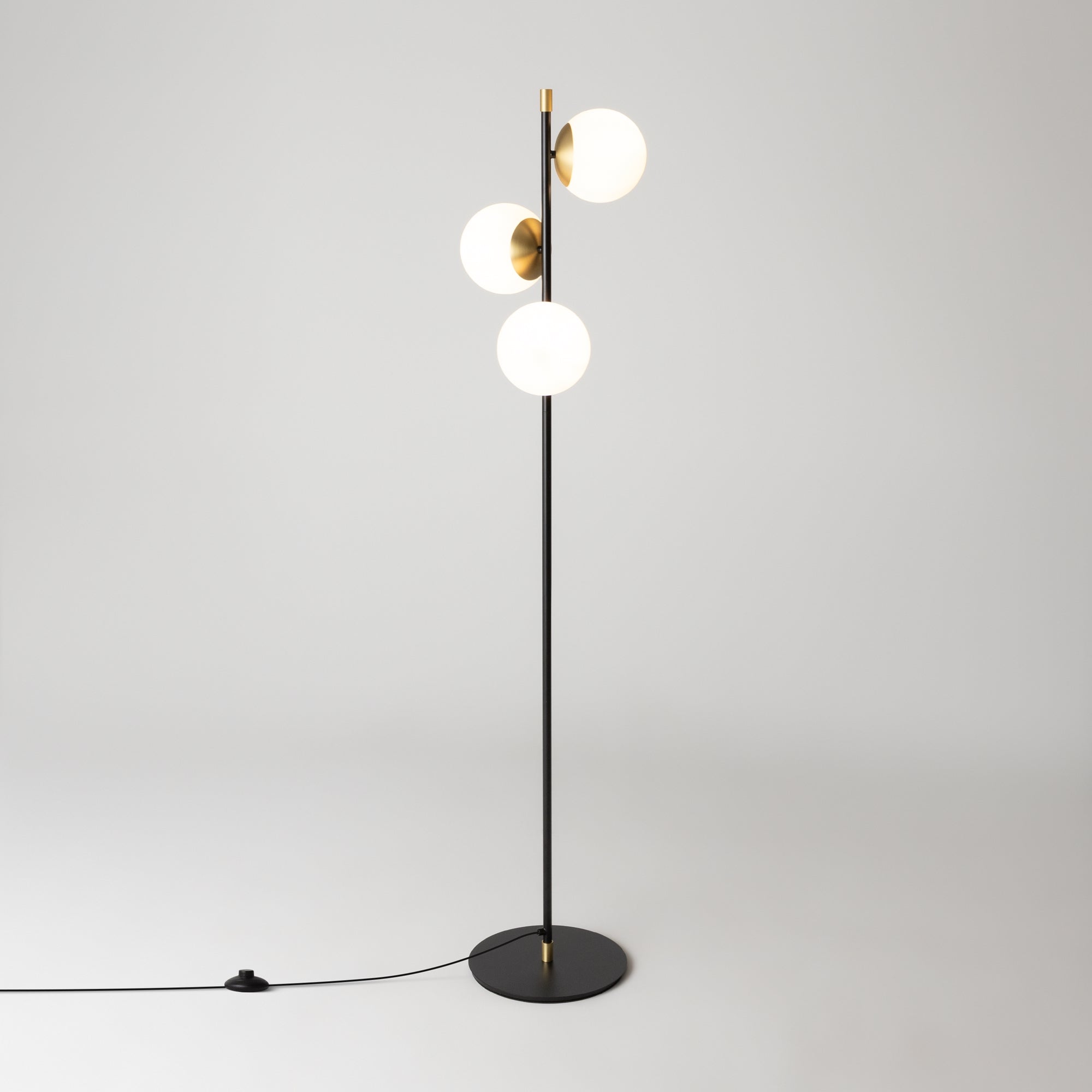 Maytoni Lampa podłogowa Nostalgia - Metal - Czarny MOD048FL-03G