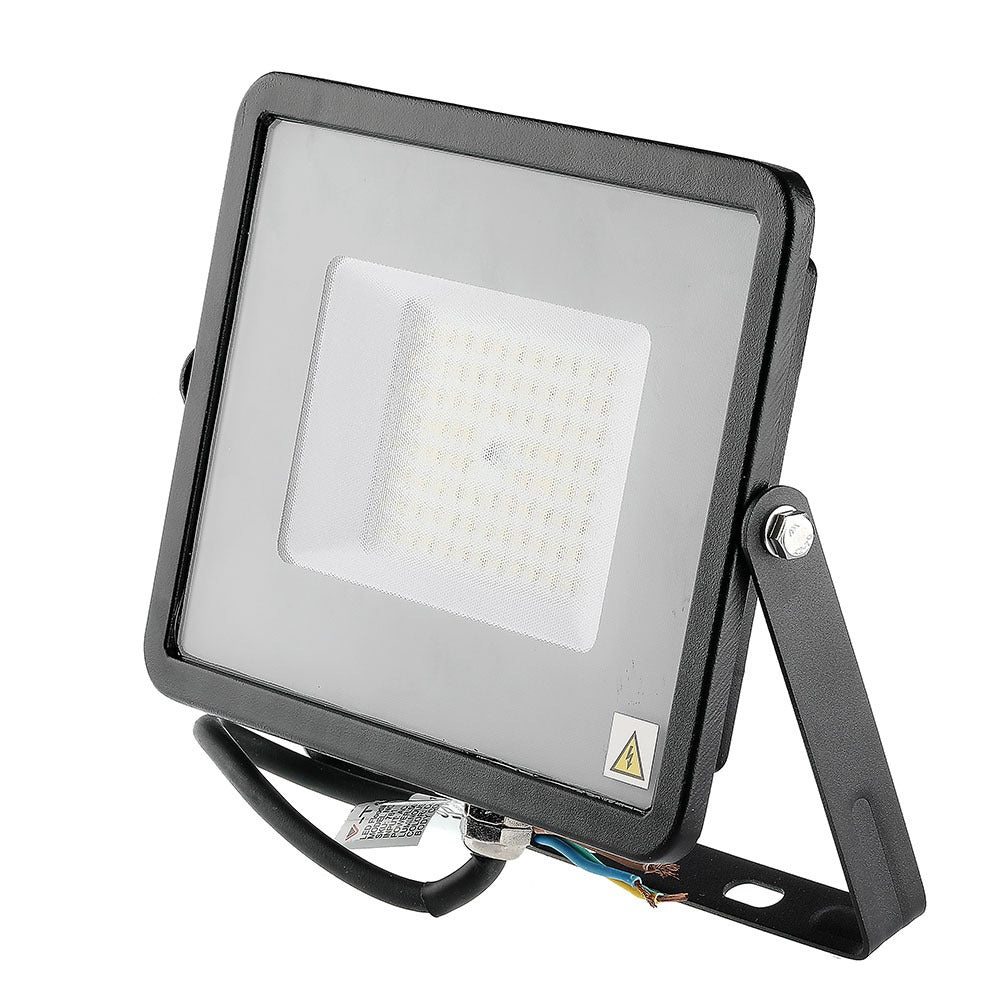 50W Naświetlacz LED SMD / Chip SAMSUNG / Barwa:6400K / Obudowa: Czarna / Wydajność: 120lm/w