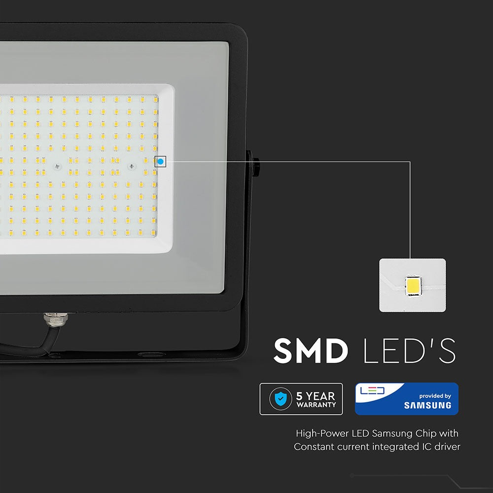 100W Naświetlacz LED SMD / Chip SAMSUNG / Barwa:4000K / Obudowa: Czarna / Wydajność: 120lm/w
