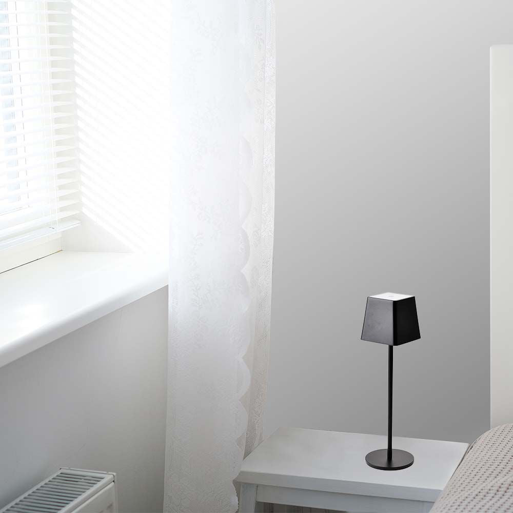 2W Lampka nocna LED zasilana bateryjnie / Ściemnianie przez dotyk / Barwa: 3000K / Obudowa: Czarna