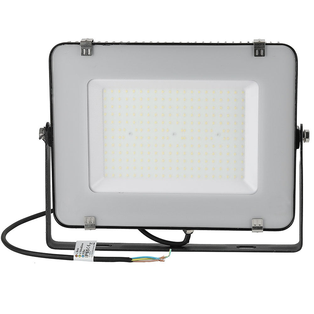 150W Naświetlacz LED SMD / Chip SAMSUNG / Barwa:6400K / Obudowa: Czarna / Wydajność: 120lm/w
