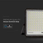 30W Solarny naświetlacz LED z czujnikiem zmierzchu / Panel z przewodem: 3m / Pilot / Bateria 20000mAh/ Barwa:6400K / Obudowa: Czarna
