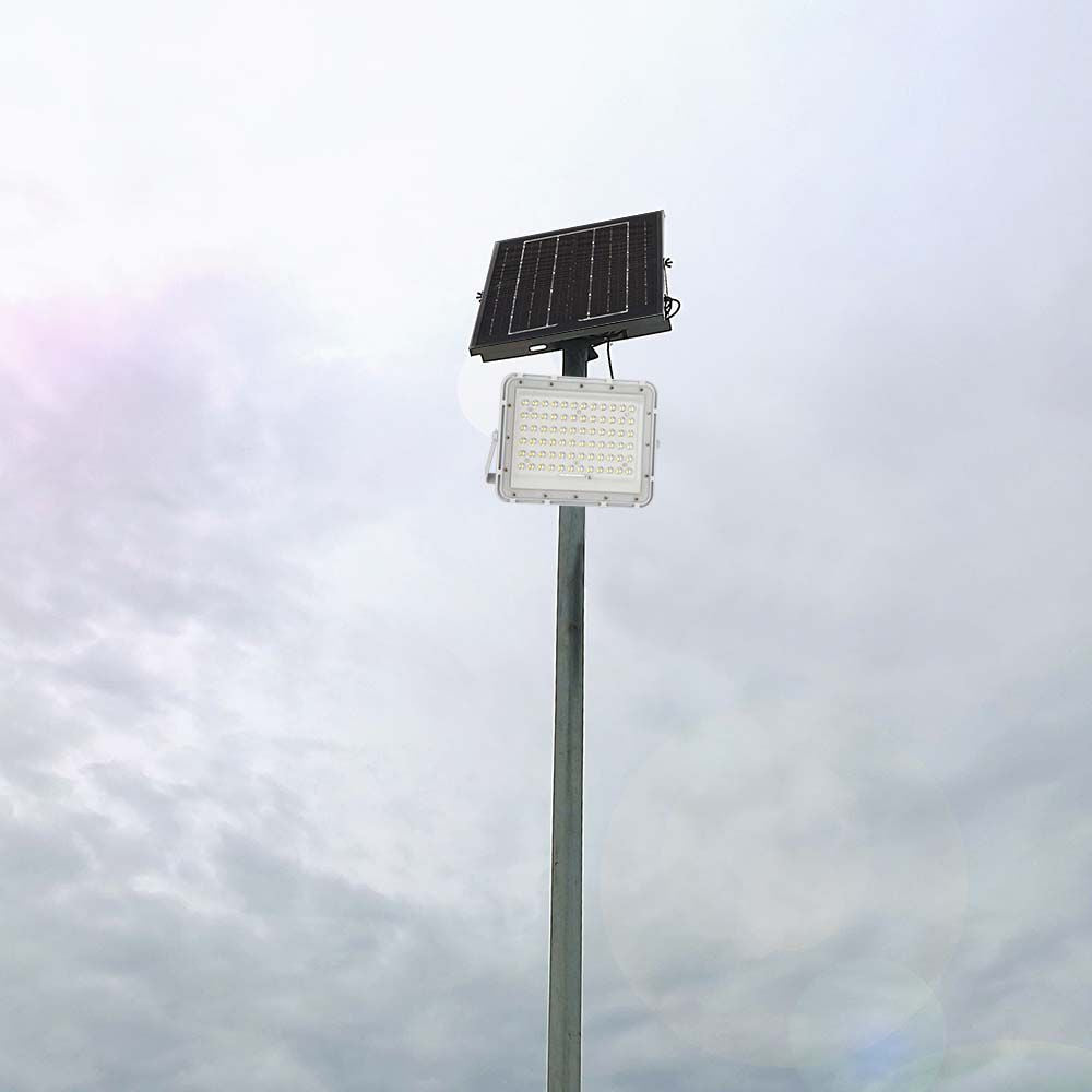 15W Solarny naświetlacz LED z czujnikiem zmierzchu / Panel z przewodem: 3m / Pilot / Bateria 12000mAh/ Barwa:6400K / Obudowa: Biała