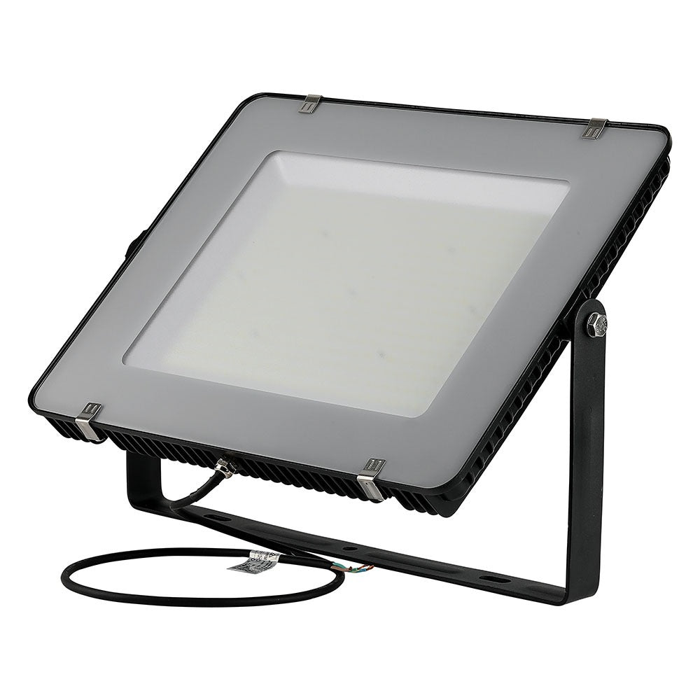 300W Naświetlacz LED SMD / Chip SAMSUNG / Barwa:4000K / Obudowa: Czarna / Wydajność: 120lm/w
