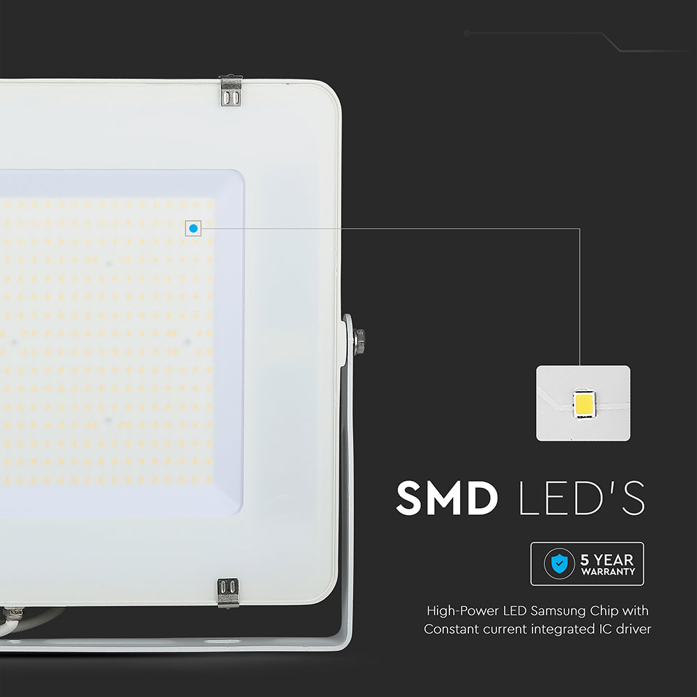 300W Naświetlacz LED SMD / Chip SAMSUNG / Barwa:4000K / Obudowa: Biała / Wydajność: 120lm/w