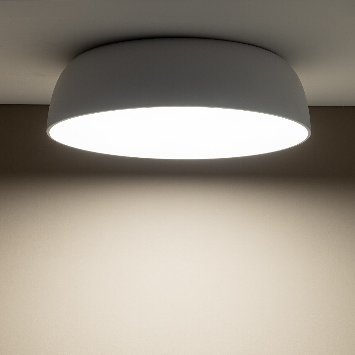 Nowodvorski Plafon SATELLITE M 25W only LED 50/60Hz - Stal lakierowana - Biały 8017 - lampa włączona