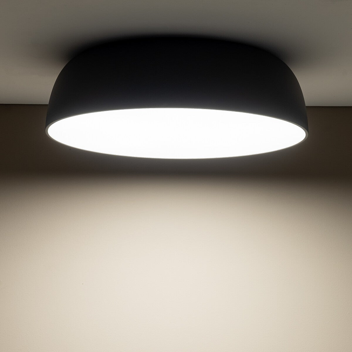 Nowodvorski Plafon SATELLITE M 25W only LED 50/60Hz - Stal lakierowana - Umbra gray 8020 - lampa włączona