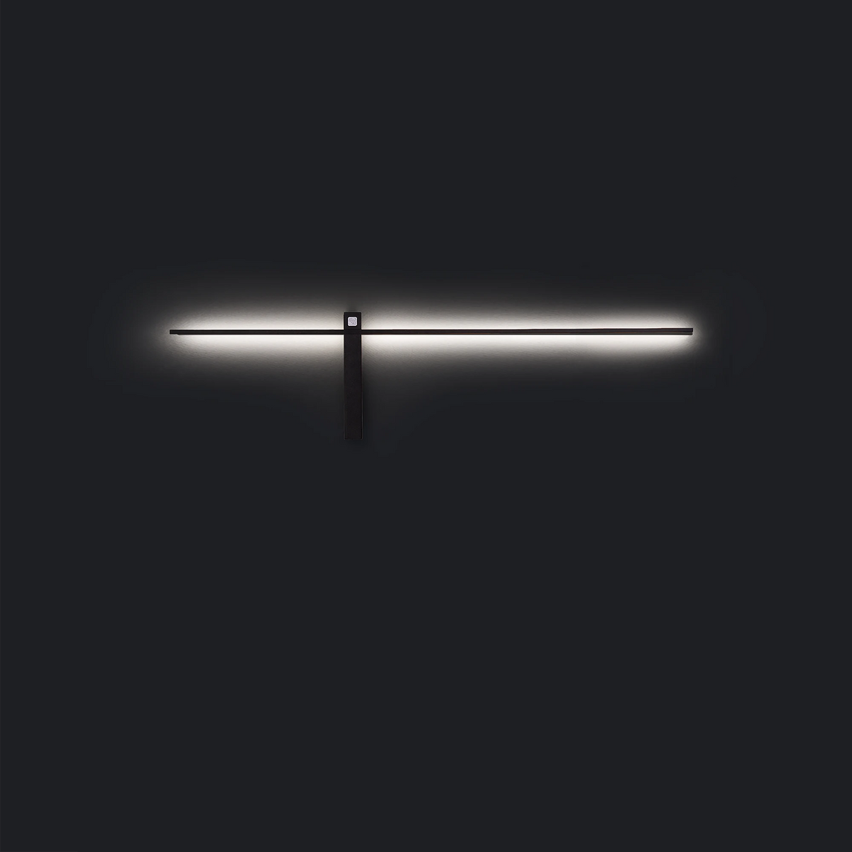 Nowodvorski Kinkiet z włącznikiem IMPULSE LED M 10W 50/60Hz - Aluminium lakierowane - Czarny 8116 - lampa włączona