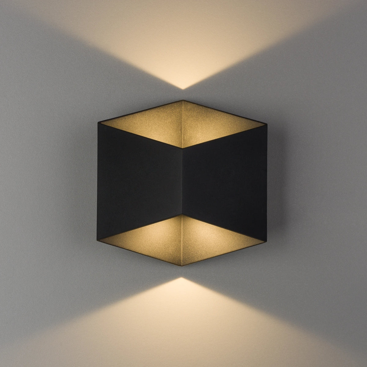 Nowodvorski Lampa ścienna natynkowa TRIANGLES LED 2x5W 50/60Hz IP54 - Aluminium lakierowane - Czarny 8142 - lampa włączona