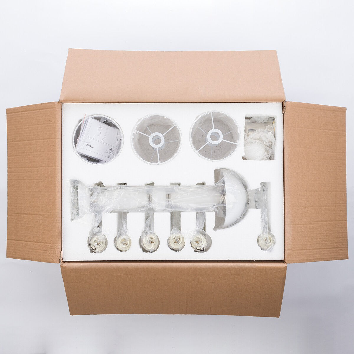 Nowodvorski Żyrandol NEWPORT 10W only LED 50/60Hz - Szkło - Biały 8156 - lampa włączona