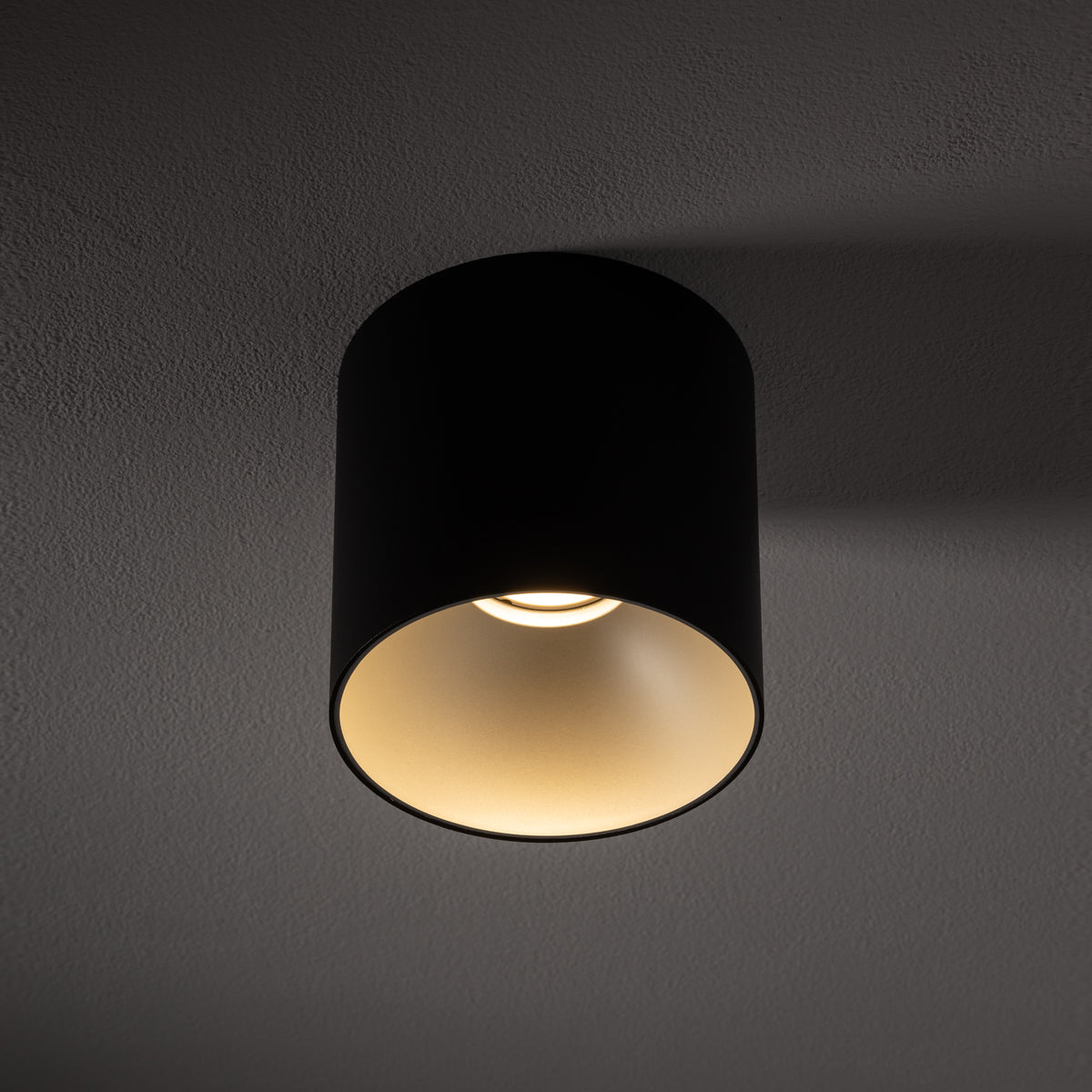 Nowodvorski Lampa downlights natynkowa POINT TONE 10W only LED 50/60Hz - Stal lakierowana - Czarny 8223 - lampa włączona