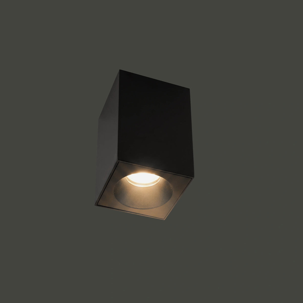 Nowodvorski Lampa downlights natynkowa BRAVO 15W only LED 50/60Hz - Aluminium - Czarny 8365 - lampa włączona